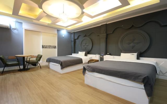 Instar Hotel Yangsan