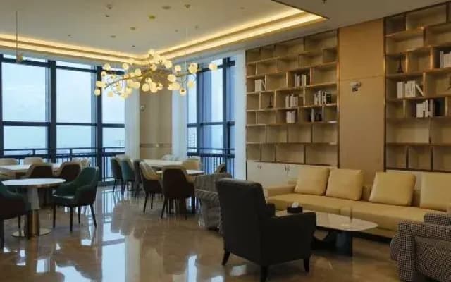Courtyard by Marriott (Guilin Wuyue Plaza Liangjiang Airport Branch)