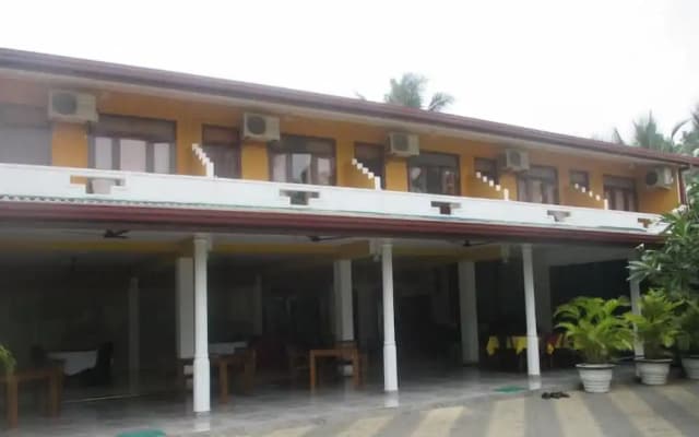 Larn's villa.