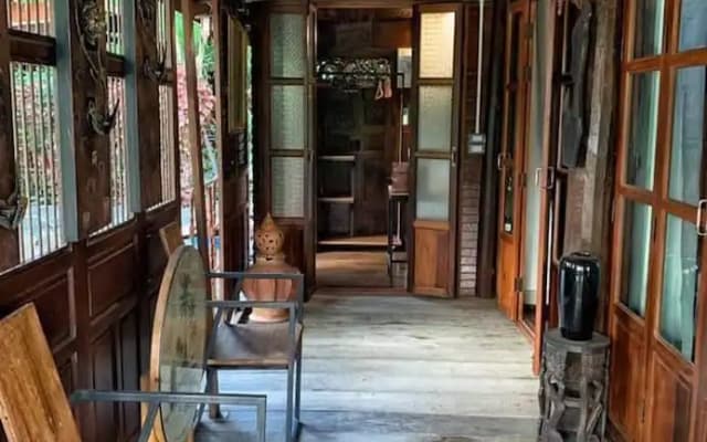 Rustic Charm Suphan