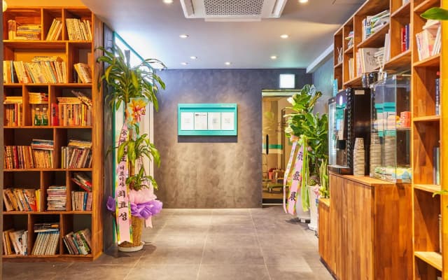 Doksan Hotel In Cafe