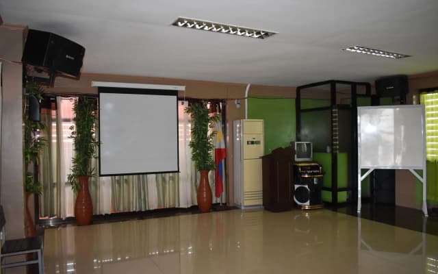 Nikita's Place Hotel
