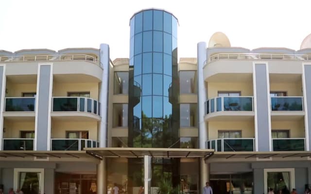 Green Nature Resort & Spa