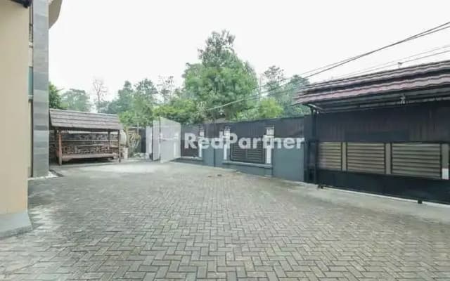 Boss Residence Serang Mitra RedDoorz