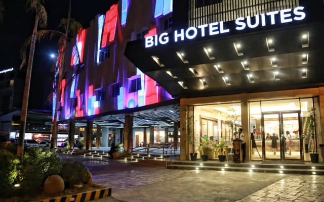 Big Hotel
