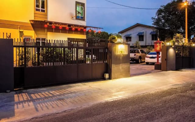 Value Inn Homestay by uBook