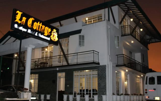 La Cottage Boutique Hotel & Restaurant