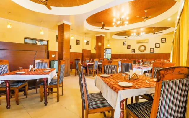 FabHotel Pramila Inn
