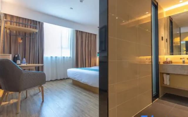 Yeste Hotel