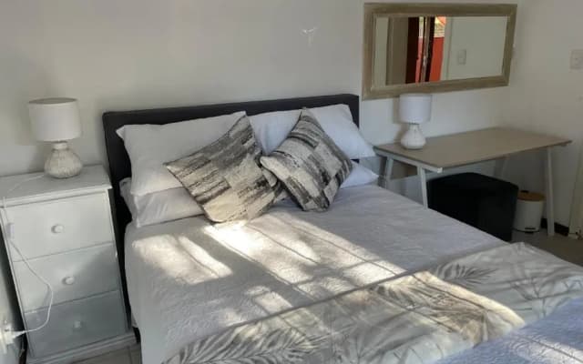17 Hawkes Head Self Catering