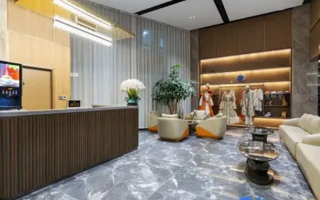 Mehood Lestie Hotel（Urumqi Tianshan International Airport Branch）