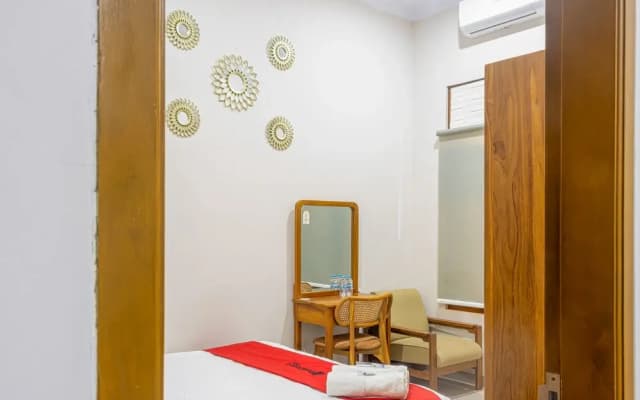 RedDoorz at Uma Arda Hometown