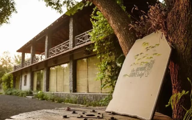 Bamboo Grove Lodge