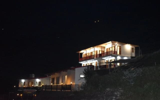 The Vintage Hill Village - Himalayan Boutique Resort