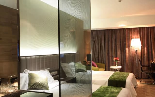 Vienna Classic Hotel (Anqing Renmin Road Pedestrian Street)