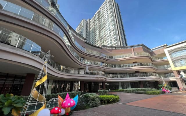 Luxurious Rustic Suite Conezion Botanical Garden IOI City Mall Putrajaya 5 plus 1 Paxs 3 Rooms 2 Baths