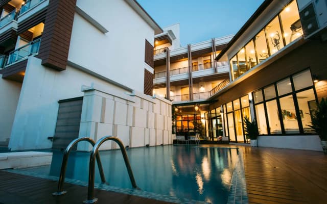 Mamaison Hotel
