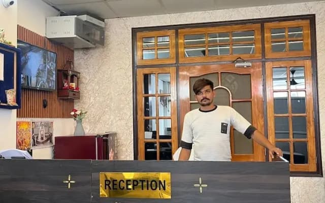 Staylo Masterprice Inn