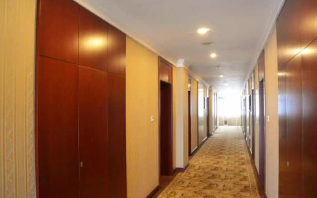 Shuiyue Qinghua Hotel