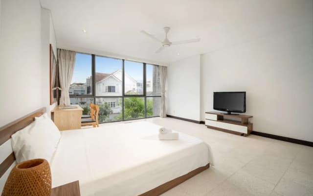T P Deluxe Villa