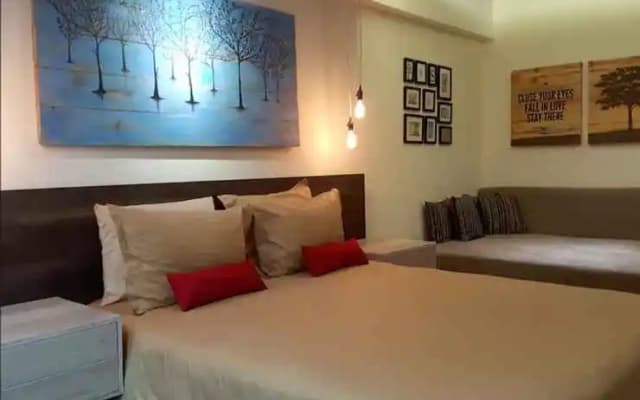 Lavenderbnb Room 3 at Mataram City