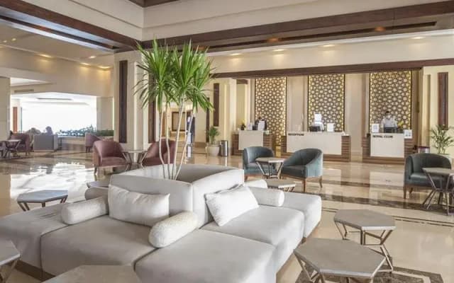 Posh Club by SUNRISE Diamond Beach