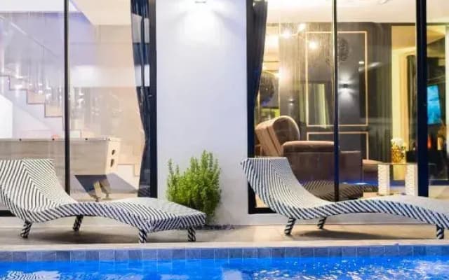 Boss Luxury PoolVilla Pattaya Bang Saray Beach 8 Bedrooms