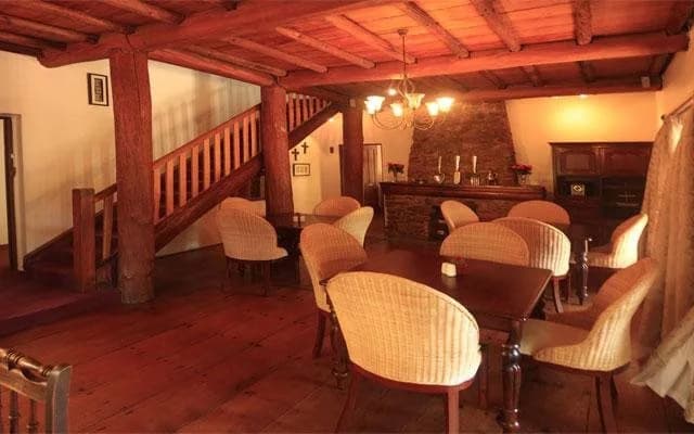 Mongoose Manor