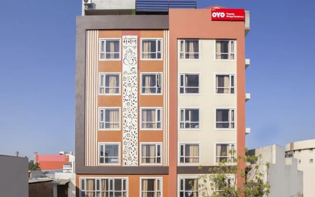OYO Townhouse 432 Mangal Residency