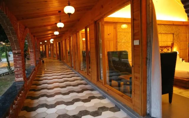 The Sylvan Retreat