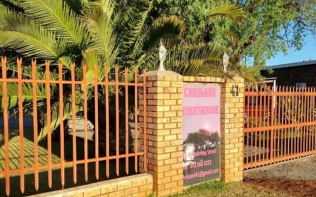 Chrisand Guesthouse