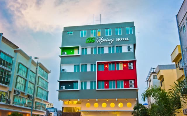 De Spring Hotel