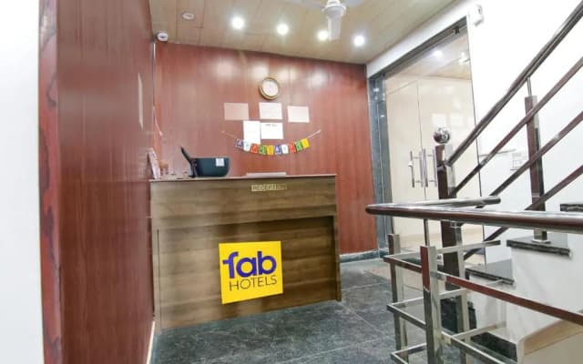 Fabexpress Kalsia Home Stay