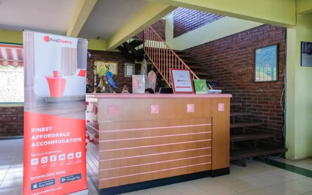 RedDoorz Syariah near Kopeng Treetop  Adventure