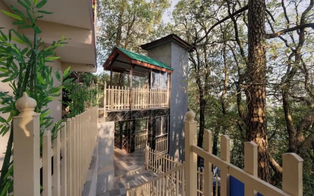 The Pine Retreat - Mall Road Dalhousie