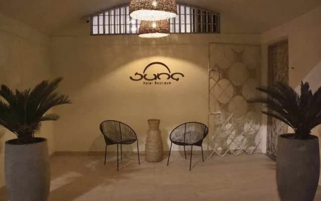 Juna Hotel Boutique