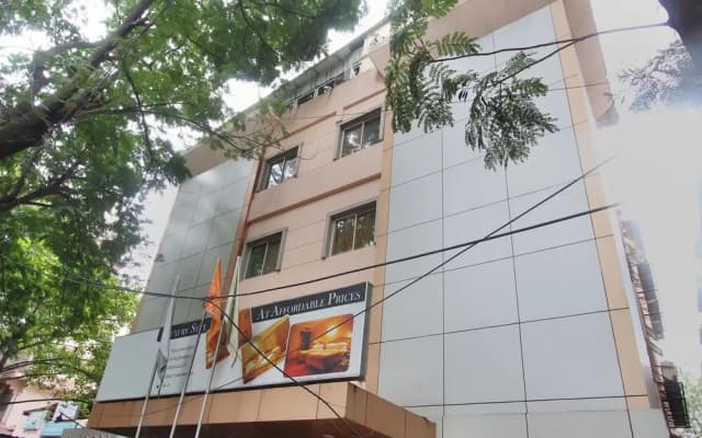 OYO 15781 Shree Adiga Residency