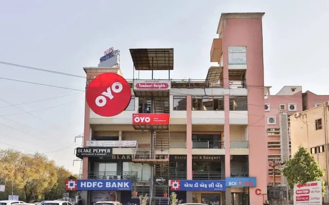 OYO 2156 Hotel Isher International