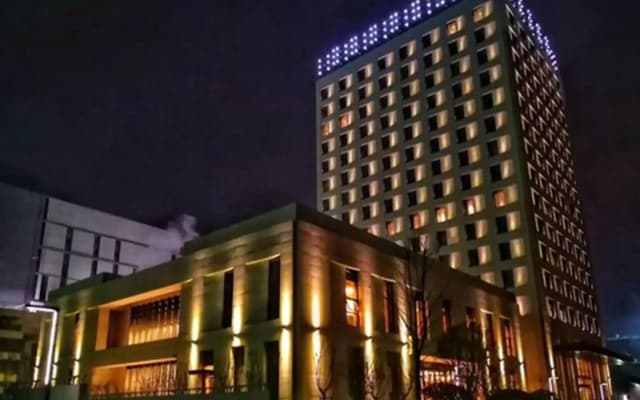 Metropolo Wuhan Optics Valley Convention & Exhibition Center Hotel