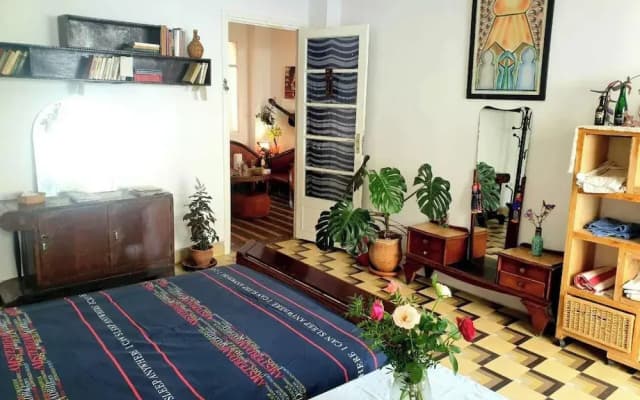 Room-double Bedroom in the Heart of Tang