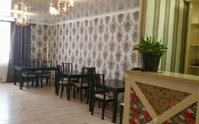 Seven house hotel (Севен хаус)