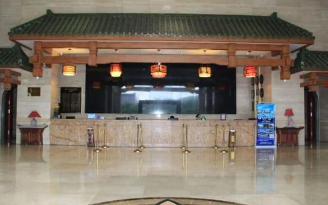 Lotus Mountain Hot Spring Resort