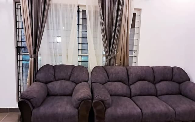 Roomshala 135 Paradise Villa Banglore