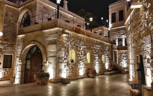 Elysion Cave Suites