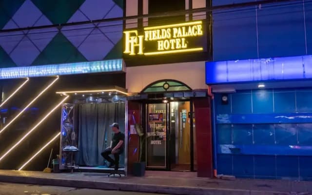 Fields Palace Hotel