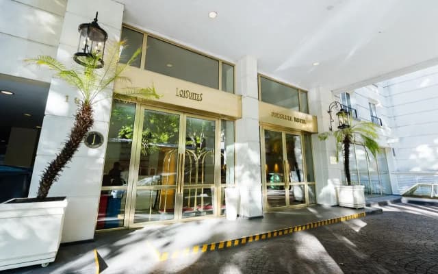 Loi Suites Recoleta Hotel