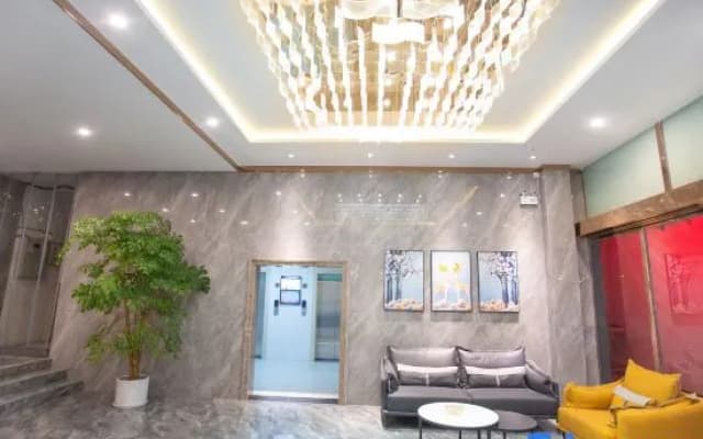 Yichun Bailu Hotel