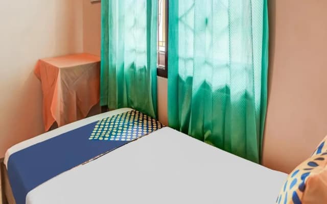SPOT ON 91317 Gemilang Guesthouse Syariah