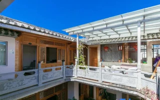 Xiaoyixiongjia Hostel