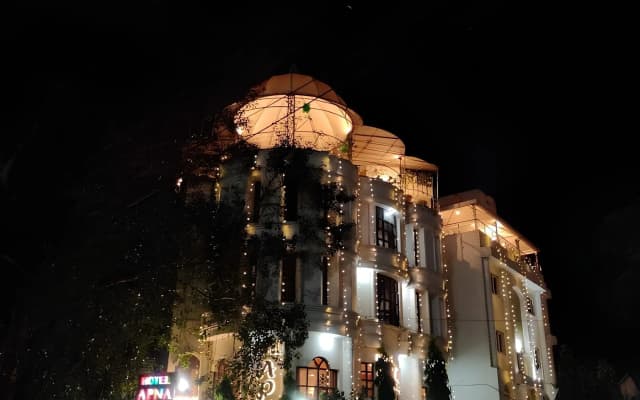 Hotel Apna Avenue